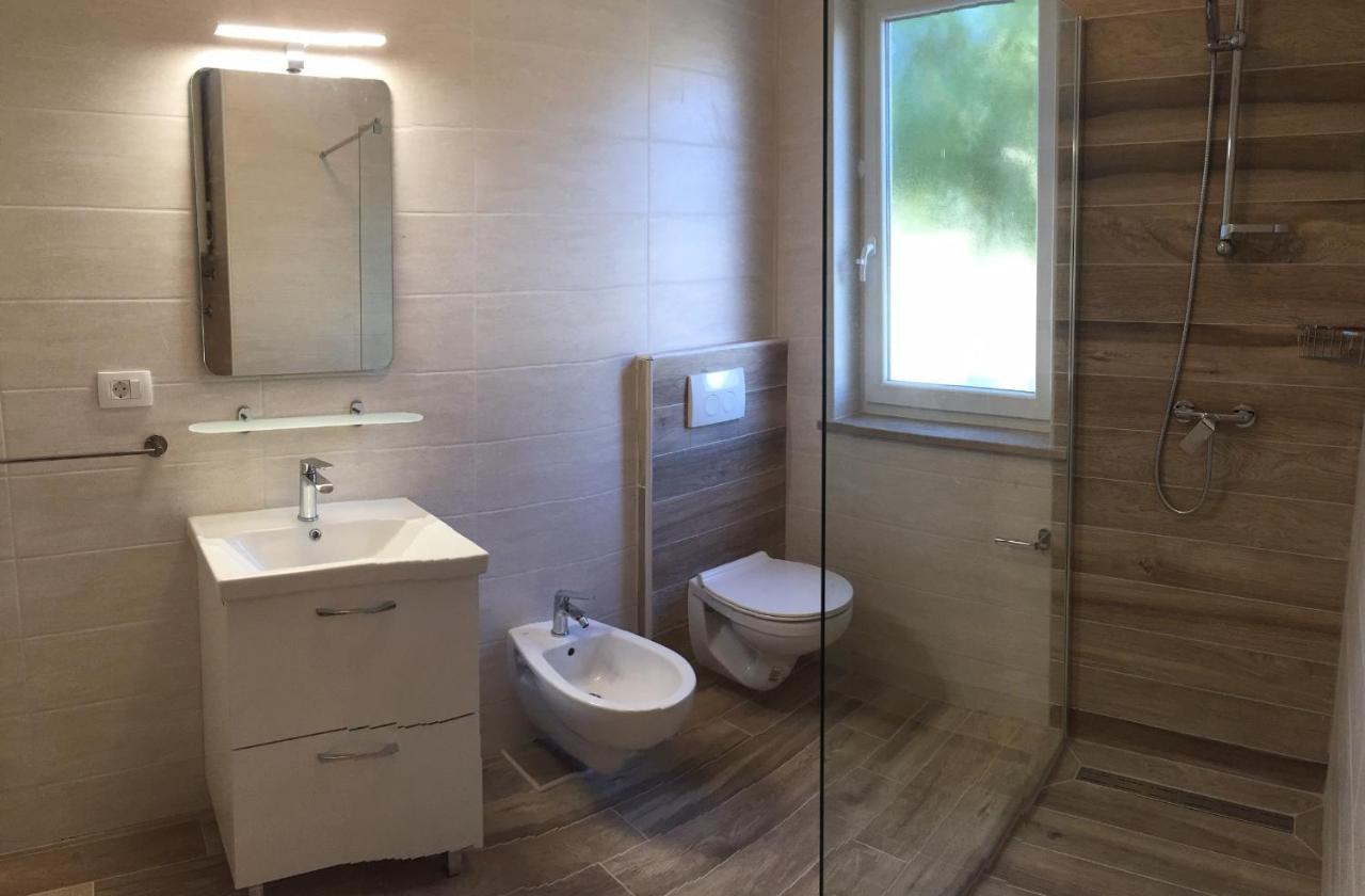 Lucia Apartment Cres